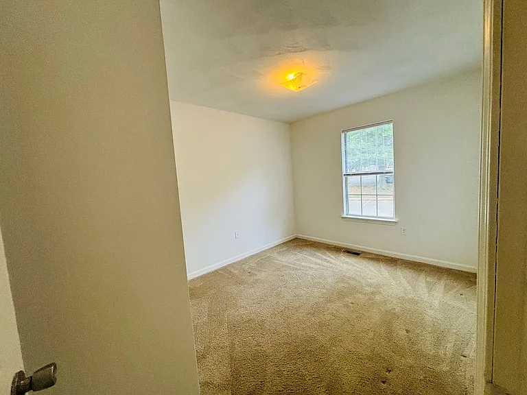 850 Patrick Henry Dr — Photo 21