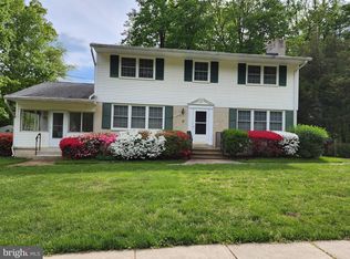 10205 Cardinal Rd, Fairfax, VA 22030