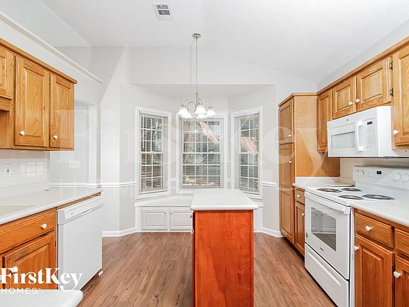 4th image of 4 Brandywine Cir