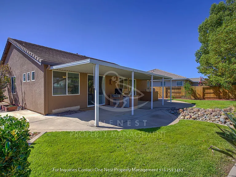 418 Dumont Ct — Photo 28