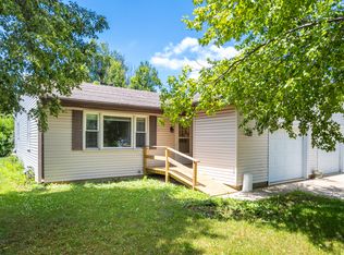 1521 Pebblewood Dr #1521, Sycamore, IL 60178