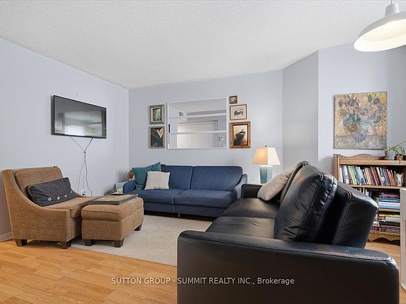 4th image of 25 Strangford Ln Unit 201