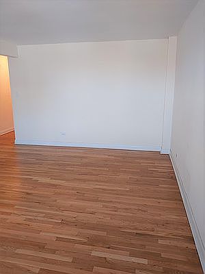 4th image of 6420 Saunders St #722