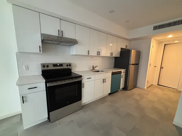 346 West 53rd Street image 1 of 7