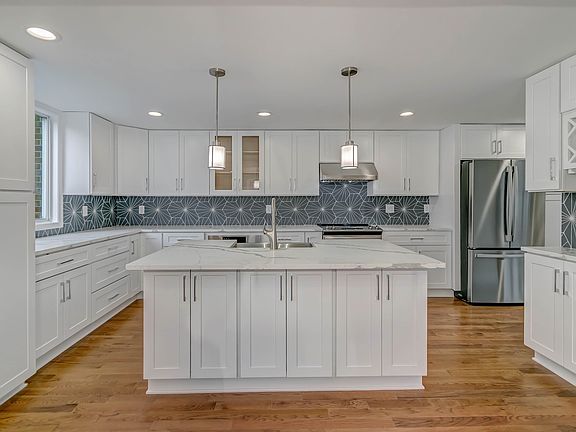 5th image of 4415 1st Pl S