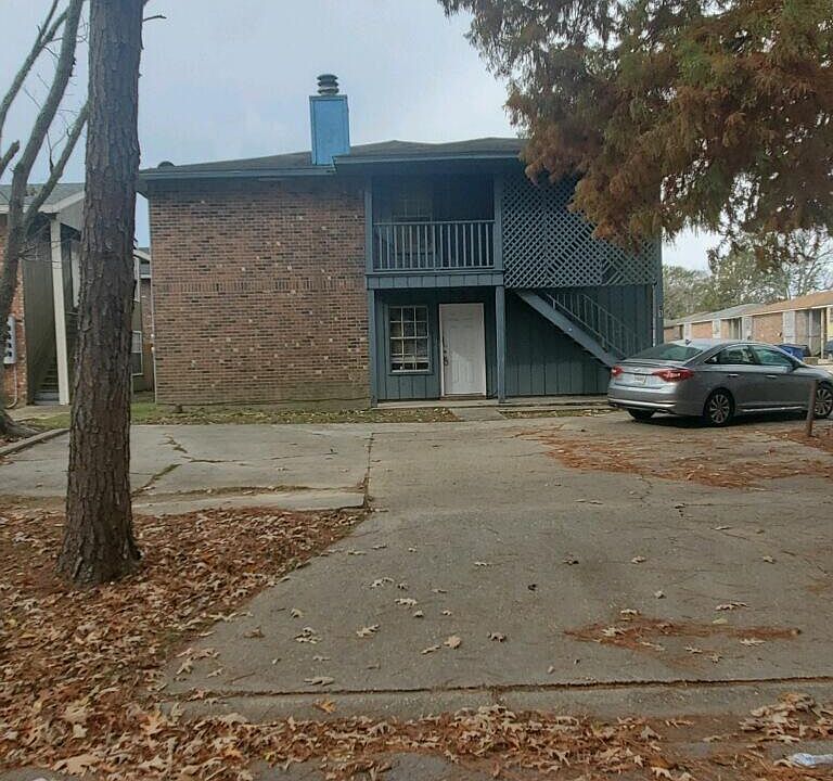1st image of 613 Colorado Rd