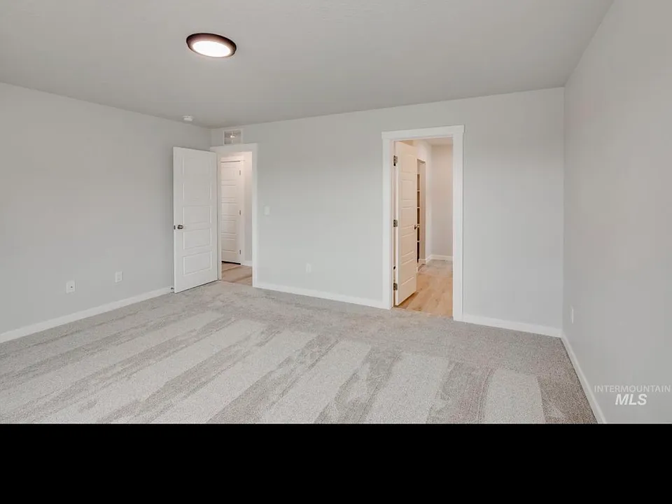 2937 N Rocky Bottom Way