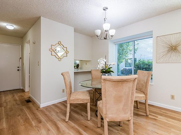 3rd image of 511 Channing Ave