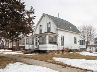 611 Denver St, Waterloo, IA 50702