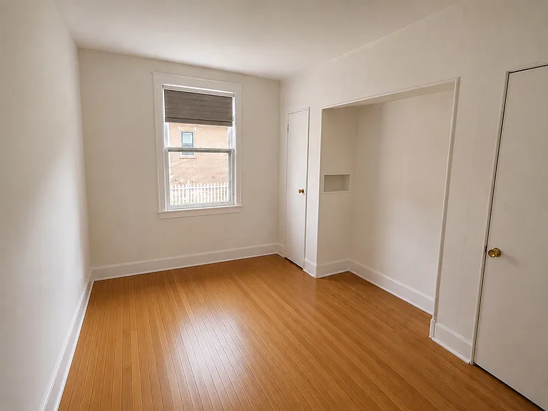 240 Forest Ave #1 — Photo 11