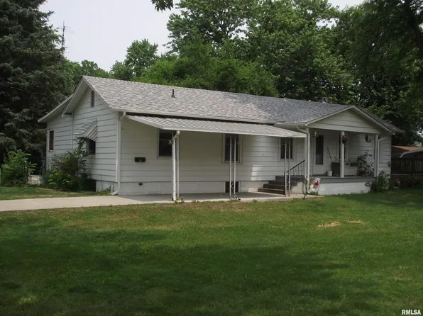 632 S Jefferson Ave, Du Quoin, IL 62832