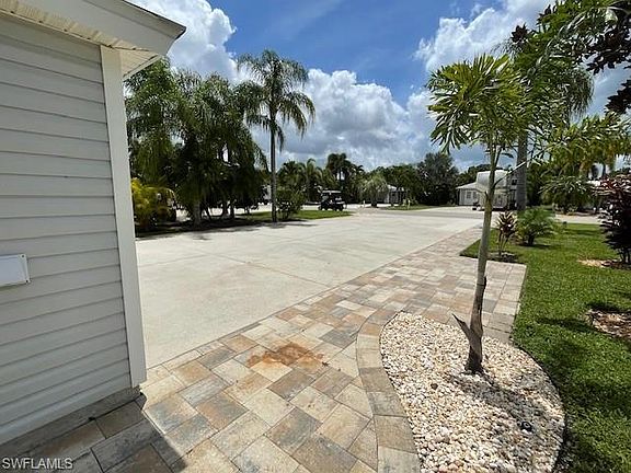 5th image of 5801 PATHWOOD CT