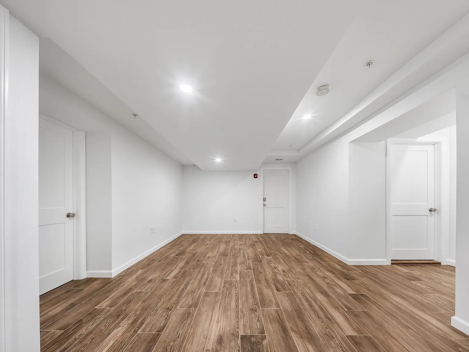 3 bed, 1750 sqft, $3,300 — Photo 3