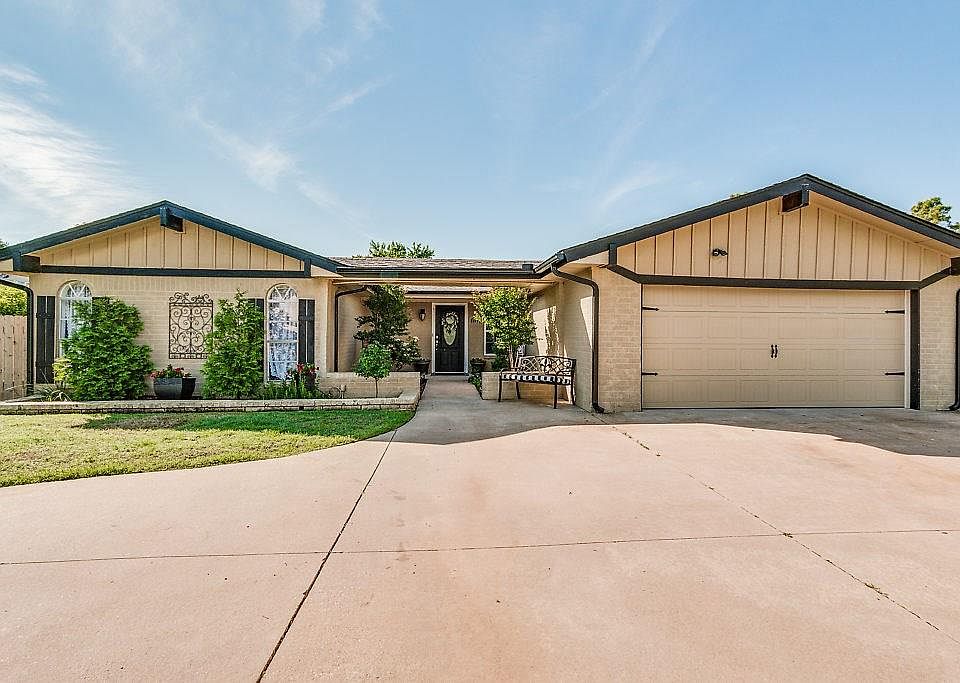 1st image of 11124 Folkstone Dr