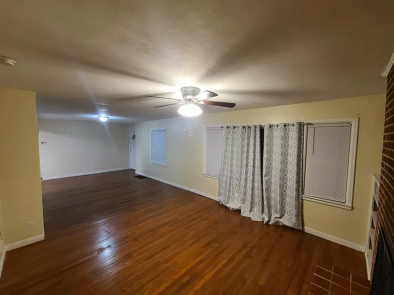 2101 Pickett St — Photo 20