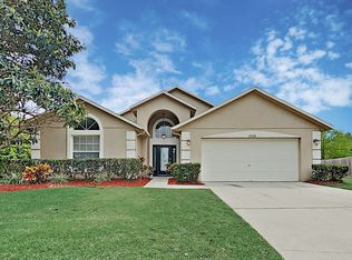 2800 Strand Loop Ct, Oviedo, FL 32765