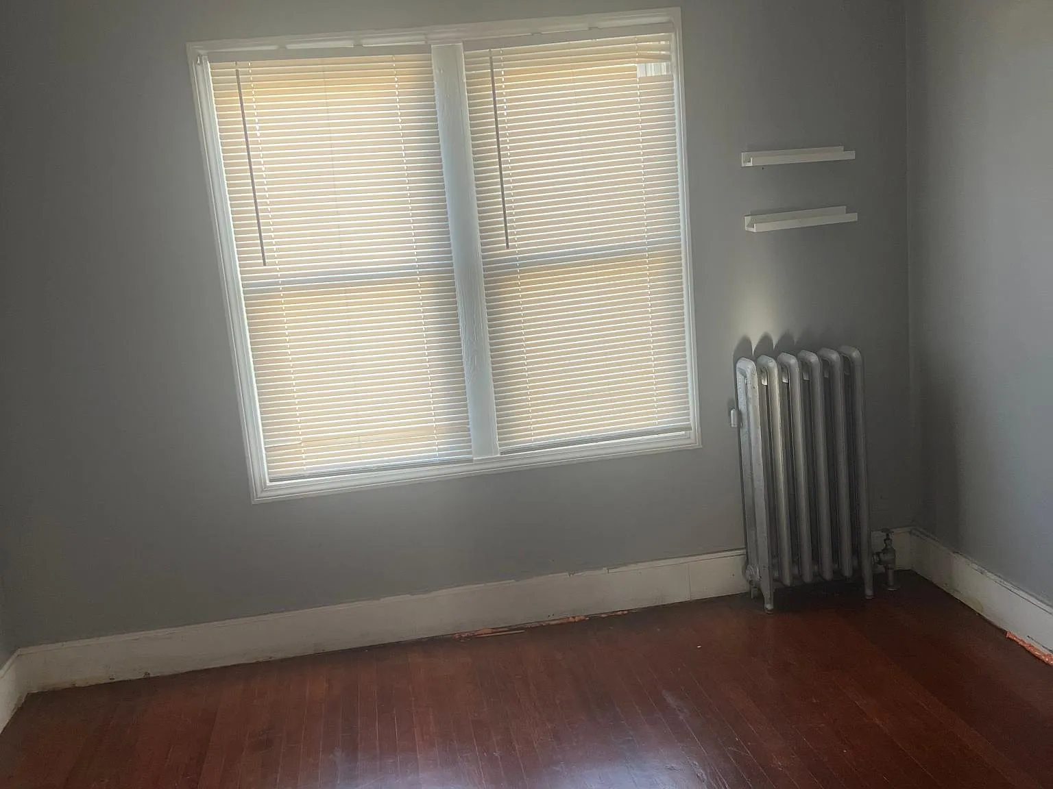 3 bed, $2,100 — Photo 4