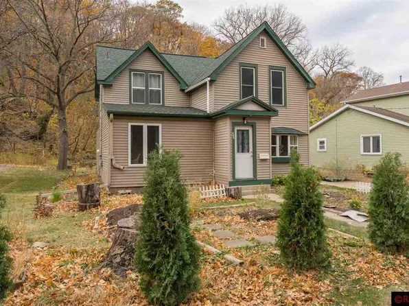 405 Glenwood Ave, Mankato, MN 56001