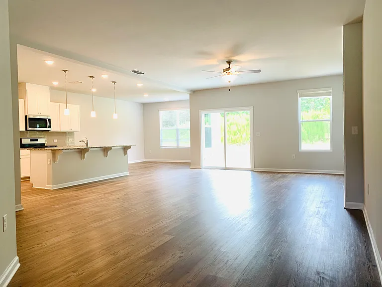 134 Green Love Ln — Photo 9
