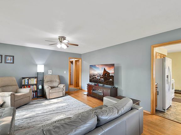3rd image of 2113 7th St N