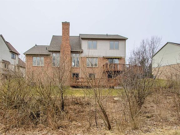 2nd image of 2858 Leslie Park Cir