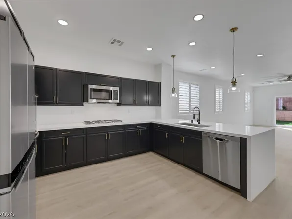 7035 Thistle Ridge St, Las Vegas, NV 89166
