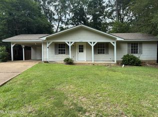222 Cherry Cir, Ridgeland, MS 39157