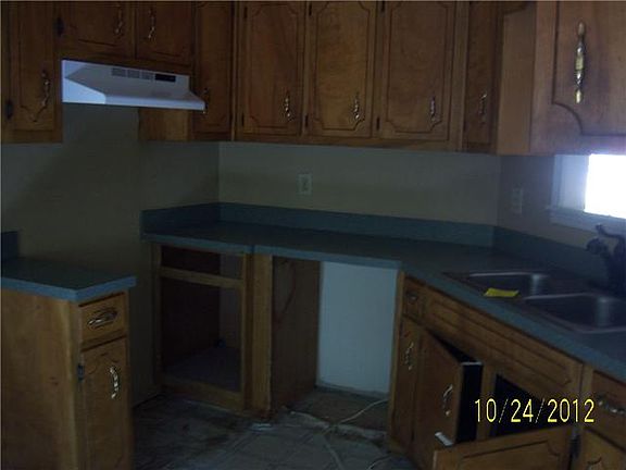 4th image of 95 Christian Woods Dr