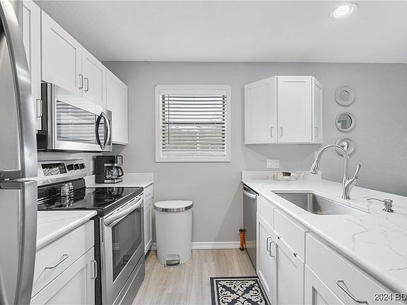 3rd image of 2500 Bay Point Ln #531