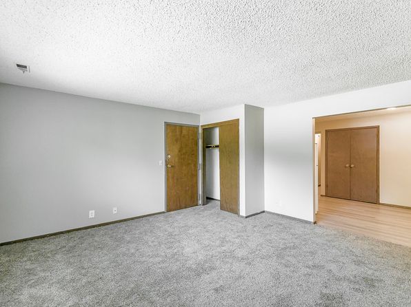 438 S 27th St APT 1