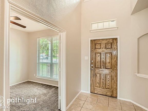 3rd image of 125 Castle Dr