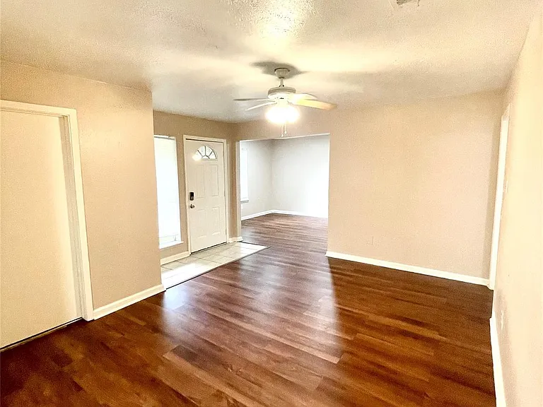 11906 Binghampton Dr — Photo 7