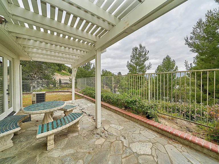 7455 Chanteclair Ct — Photo 41