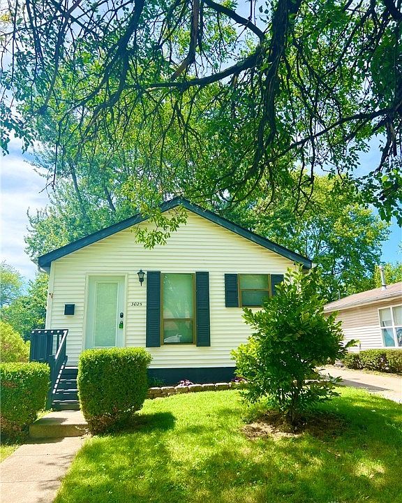 1st image of 3025 Dwight Ave