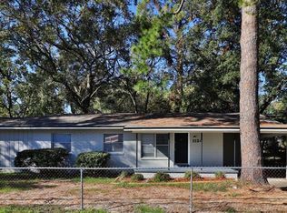 1124 Ellis Rd, Jacksonville, FL 32205