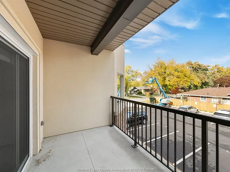 480 Fairview Blvd #205 — Photo 14