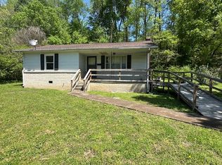 217 Lomax Ave, Waverly, TN 37185