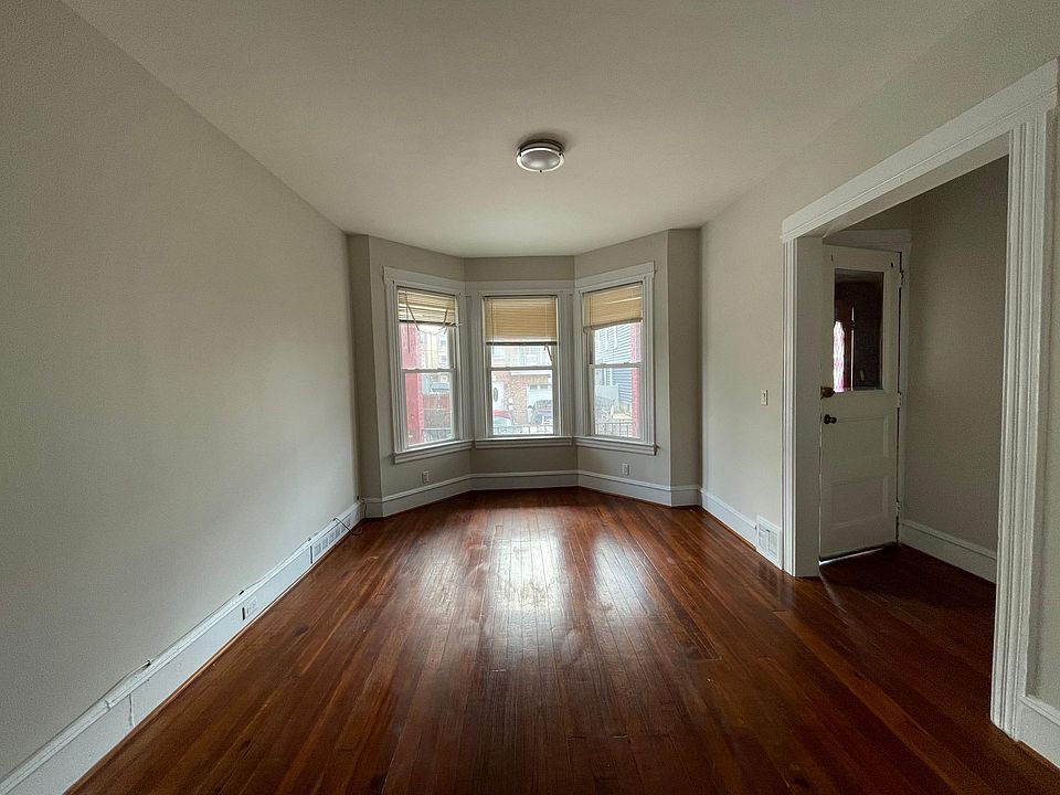 1st image of 238 Clinton Ave Floor 1