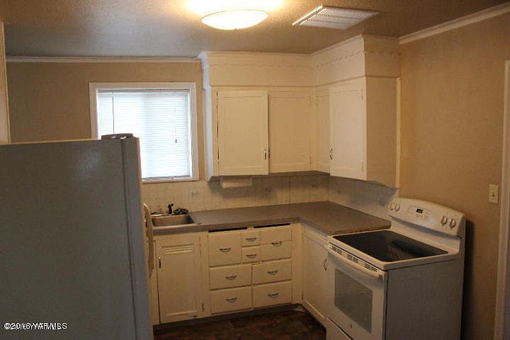 2nd image of 706 N 5th Ave