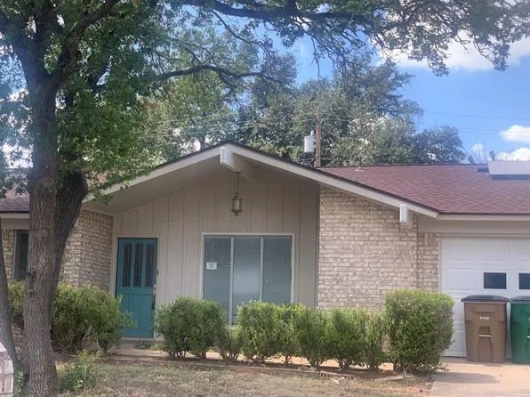 3621 Old Post Ct, San Angelo, TX 76904