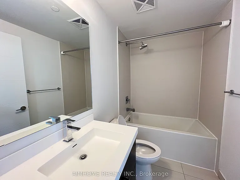 50 Wellesley St E #3210 — Photo 19