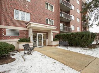 1433 Perry St, Des Plaines, IL 60016