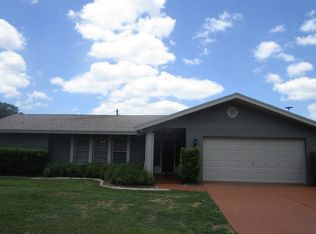 2727 Blue Bonnet Dr, Sebring, FL 33870