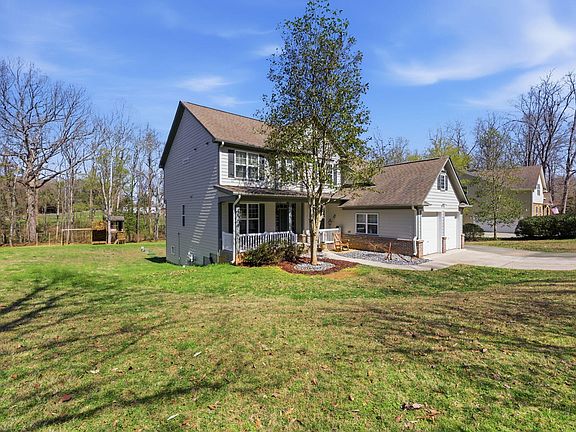 4th image of 104 Woodlawn Dr