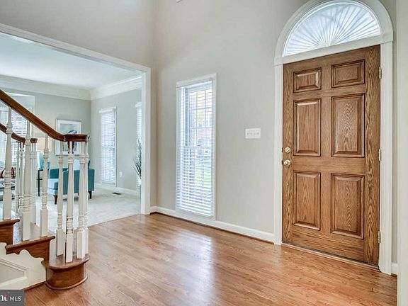 4th image of 3709 Valley Oaks Dr