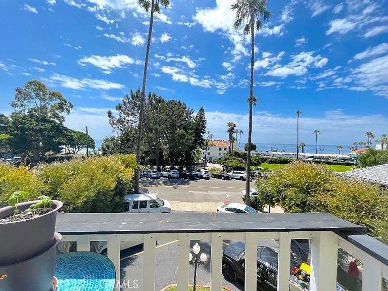 270 Cliff Dr #9 — Photo 18