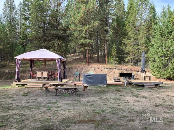 119 Warner Dr, Cascade, ID 83611