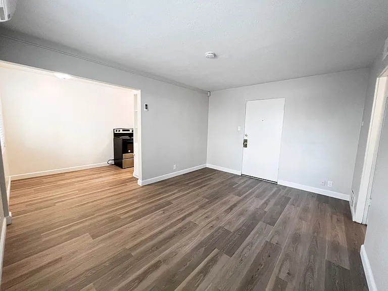 1822 N Street — Photo 3