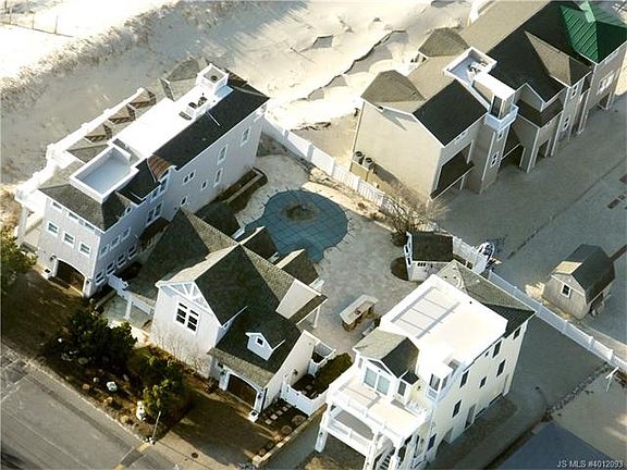 3rd image of 200 Jefferis Ave