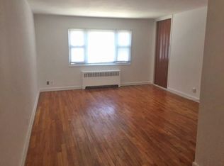 1511 Independence Ave #2B, Brooklyn, NY 11228